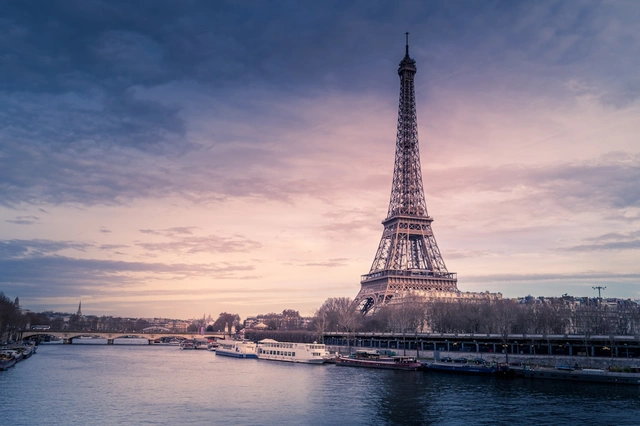 Century Holidays - Paris France Romance & Culture Tour